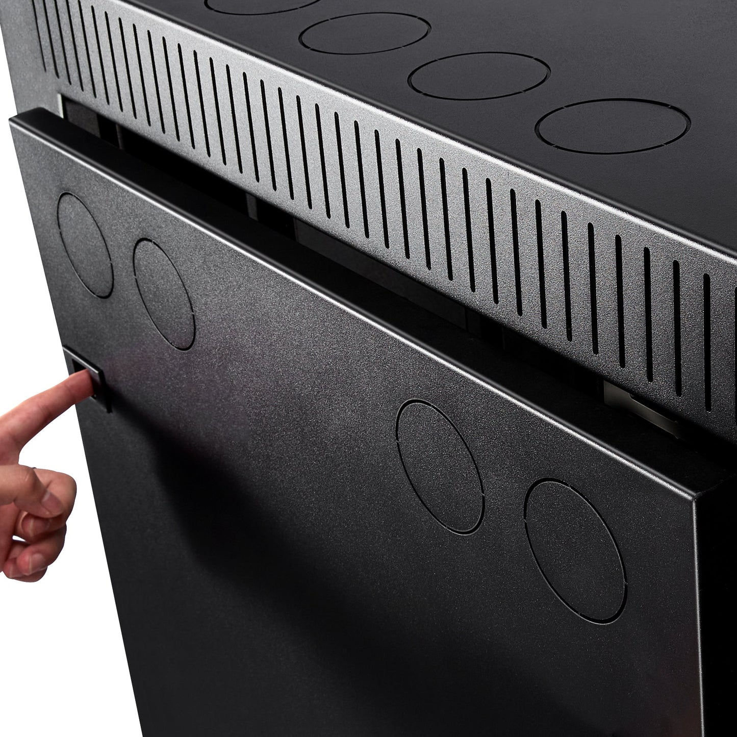 Rich Solar Alpha 5 Pro 48V 100Ah LiFePO4 Server Rack Battery | 5.12kWh