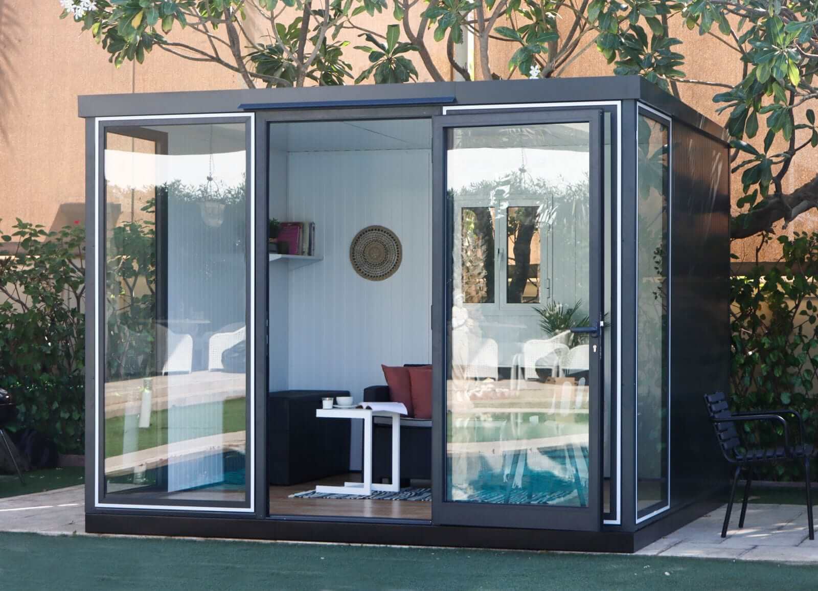 Duramax 10' x 10' Weatherproof Glass Room for Garden 32001