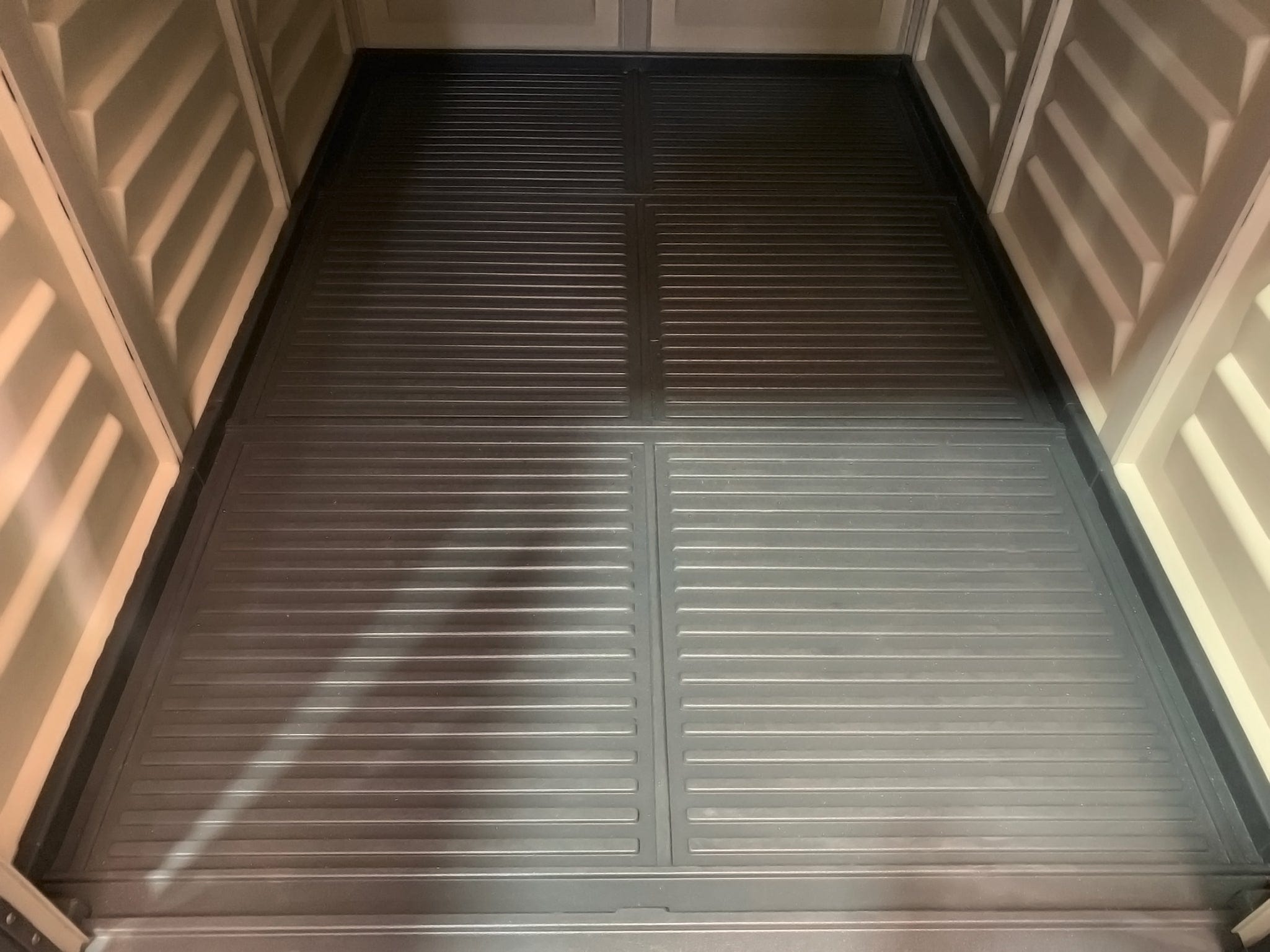 Duramax  6' x 6' StoreMate Plus Vinyl Shed w/ Floor Details 30425